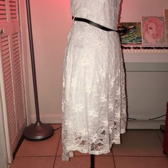 FINAL PRICE . plus lace flower sleeveless dress - Picture 2 of 7